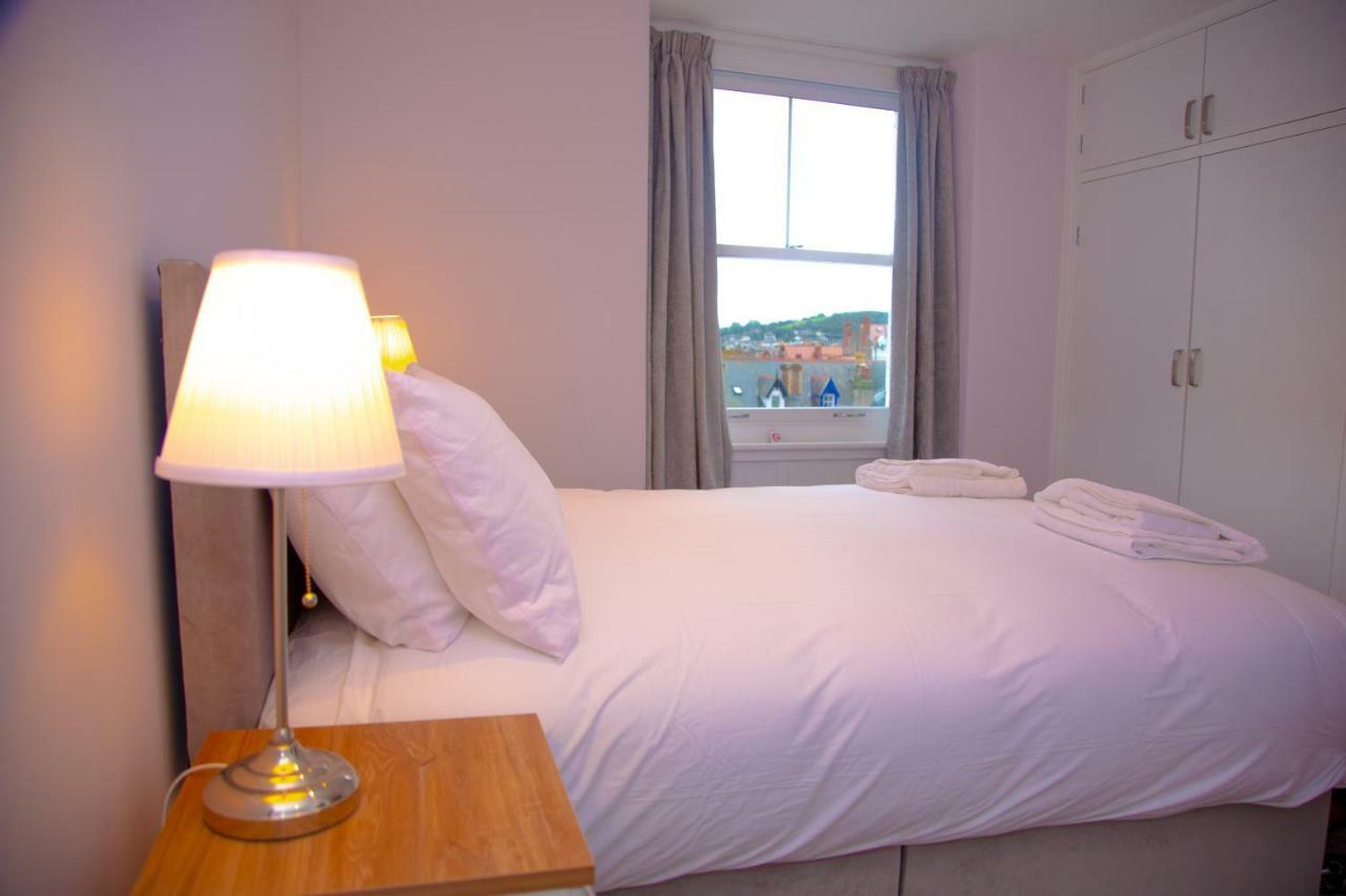 Pensión Carmel House 4*